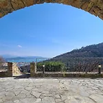 La Pietra 1 E La Pietra 2 * La Spezia