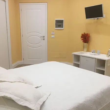 منزل ريفي La Pietra 1 E La Pietra 2 *