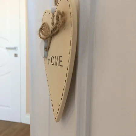 בית כפרי La Pietra 1 E La Pietra 2 *