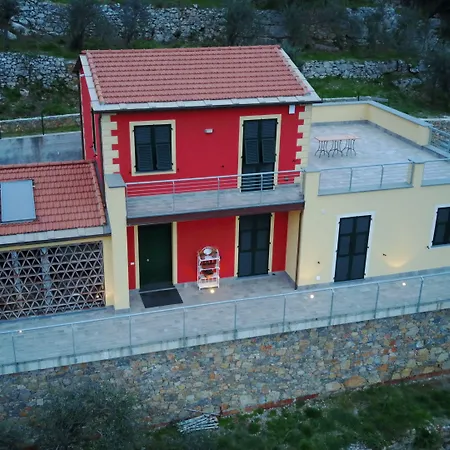 منزل ريفي La Pietra 1 E La Pietra 2 *