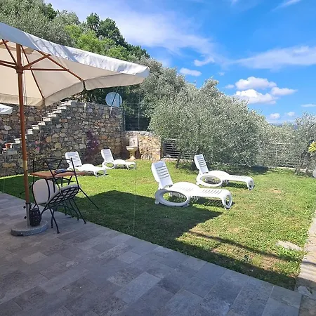 La Pietra 1 E La Pietra 2 בית כפרי