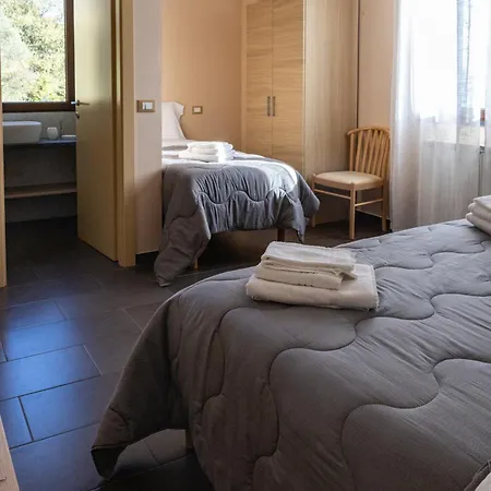 La Pietra 1 E La Pietra 2 *
