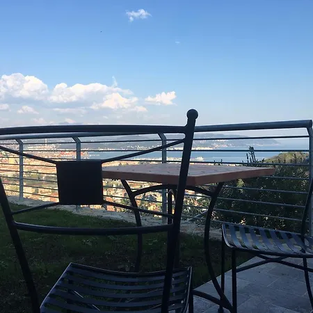 La Pietra 1 E La Pietra 2 * La Spezia