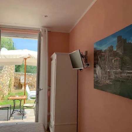 La Pietra 1 E La Pietra 2 * La Spezia