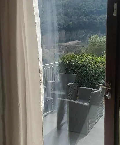 La Pietra 1 E La Pietra 2 * La Spezia