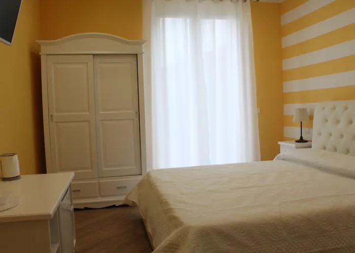 منزل ريفي La Pietra 1 E La Pietra 2