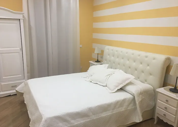 منزل ريفي La Pietra 1 E La Pietra 2 *