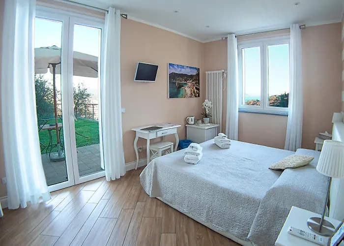 منزل ريفي La Pietra 1 E La Pietra 2