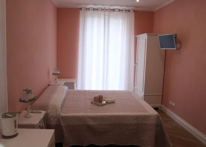 منزل ريفي La Pietra 1 E La Pietra 2