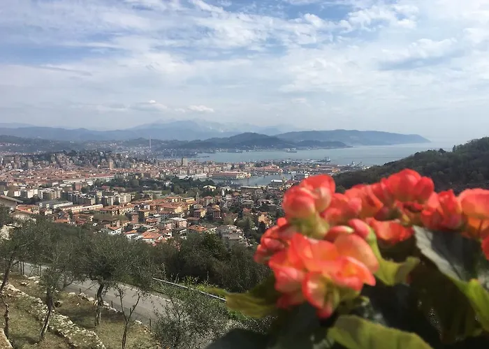 La Pietra 1 E La Pietra 2 منزل ريفي لا سبيتسْيا