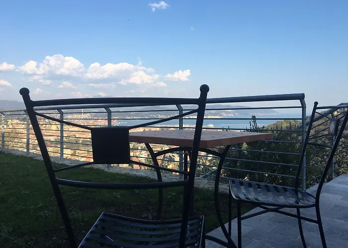 La Pietra 1 E La Pietra 2 * La Spezia