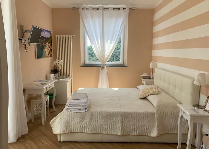 La Pietra 1 E La Pietra 2 لا سبيتسْيا