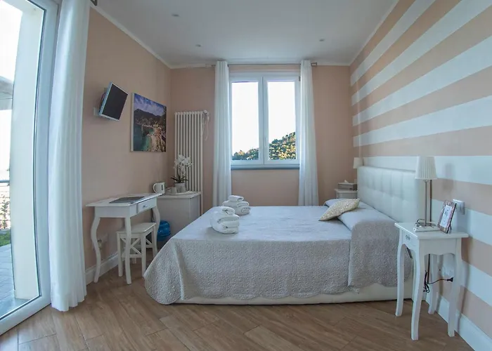 منزل ريفي La Pietra 1 E La Pietra 2